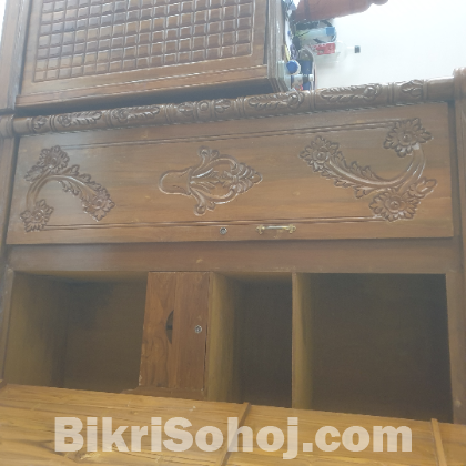 সেগুন কাঠের আলমারি এবং ড্রেসিং টেবিল